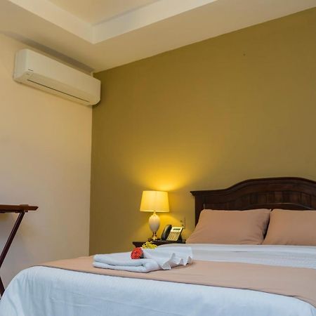 Farallones Hotel Chinandega Dış mekan fotoğraf