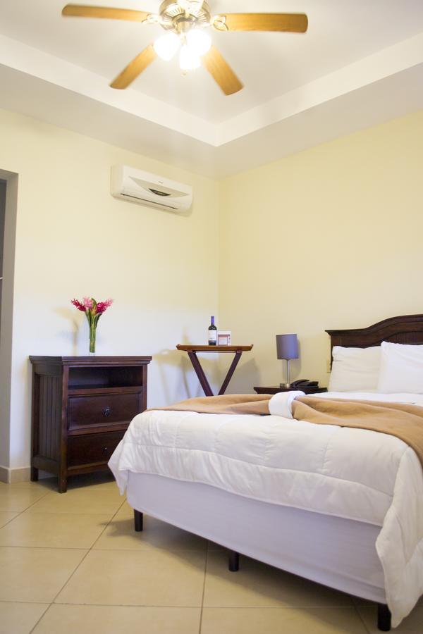 Farallones Hotel Chinandega Dış mekan fotoğraf